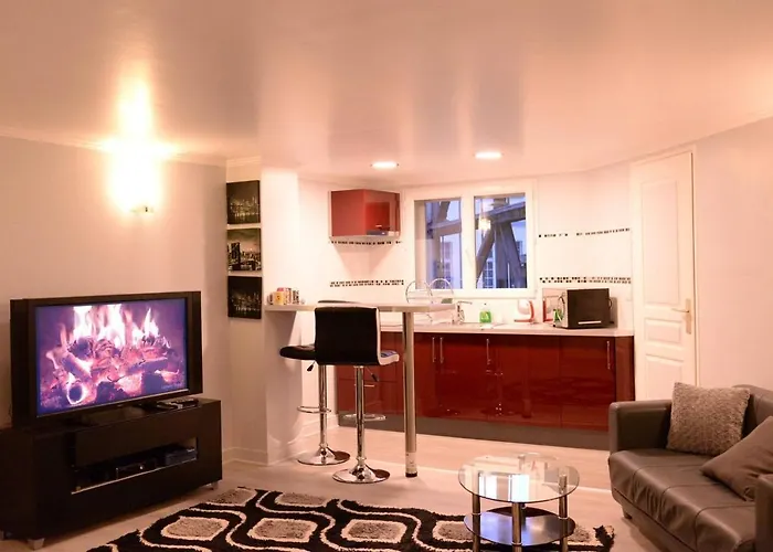 Beau Studio Meuble 2Min Du Moulin Rouge