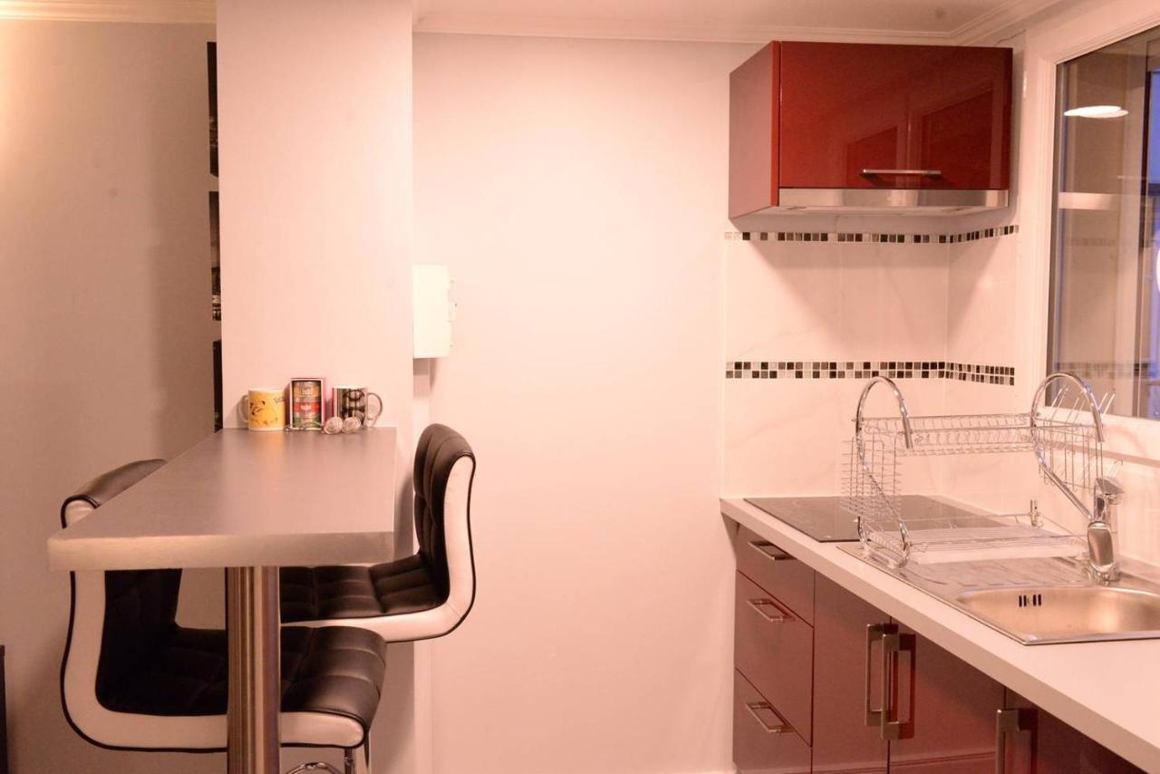 Beau Meuble 2min Du Moulin Rouge Appartement