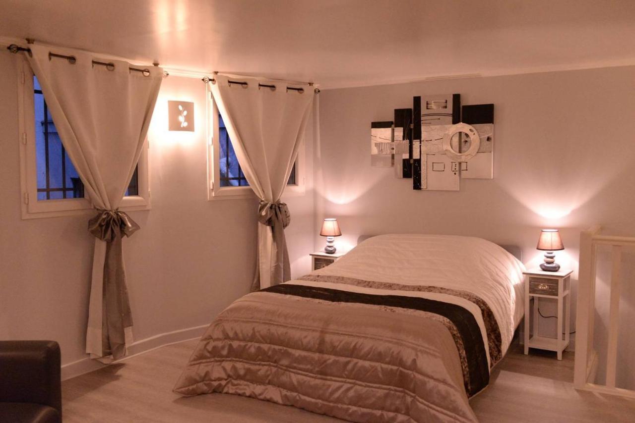 Appartement Beau Meuble 2min Du Moulin Rouge